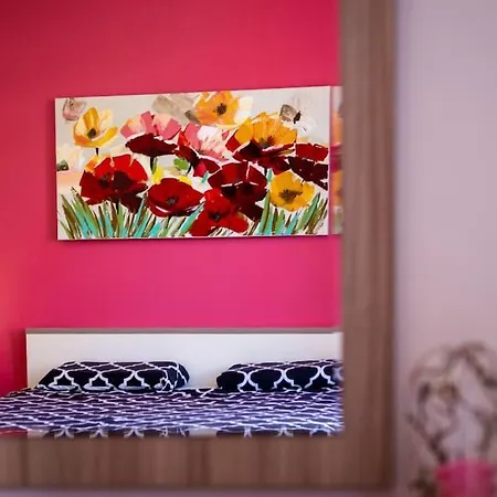 Daire Dr. Jo~ 2 Bedroom With Free Parking ~ *