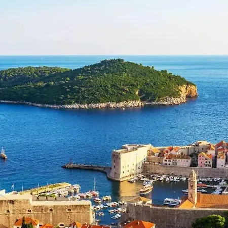 Dr. Jo~ 2 Bedroom With Free Parking ~ Dubrovnik